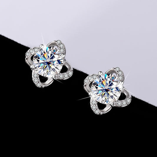 Ear Studs Moissanite